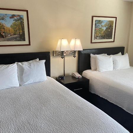 University Inn Duke Дарем Экстерьер фото